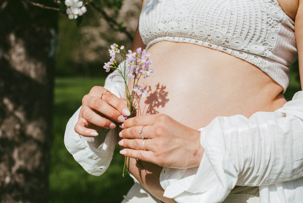 Babybauchshooting, Babybauch shooting, Babybauchbilder Stuttgart, Ludwigsburg, Pforzheim, Vaihingen an der Enz